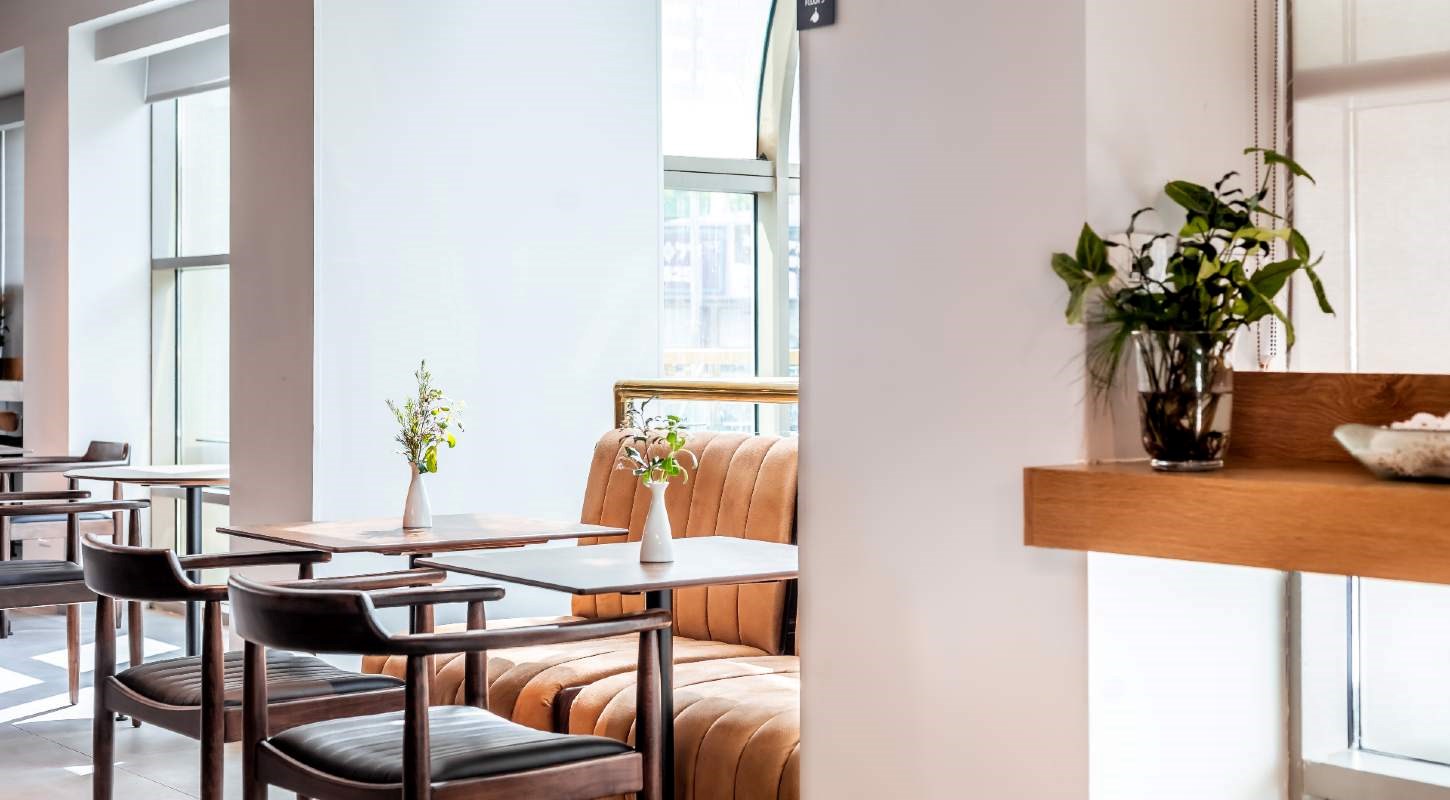 ramargan-ramada-lobby-25-1450-800