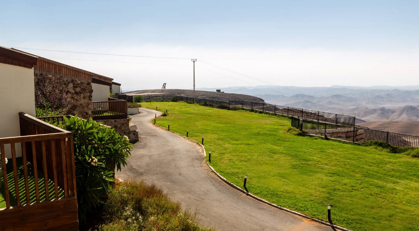 711a3602-1453-800-hvchch