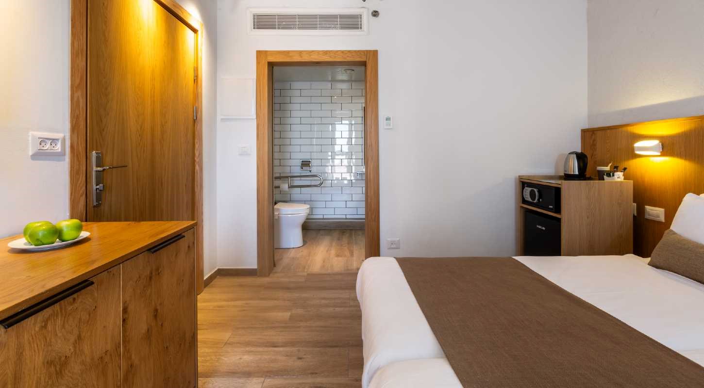 711a3704-hdr-ncysh-2-