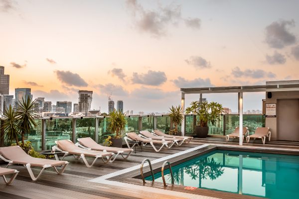 16th floor - Rooftop with 360-degree view